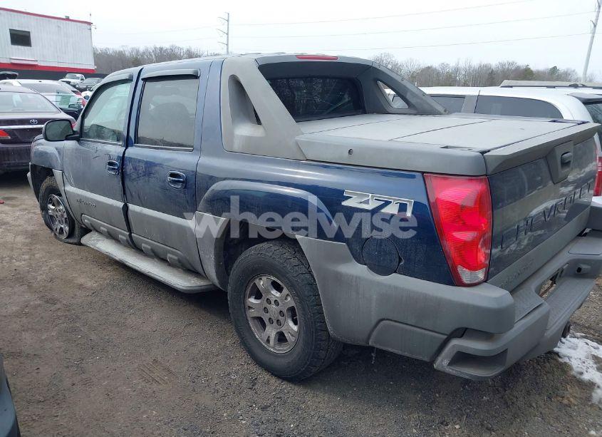 Photo 3 of 2002 Chevrolet Avalanche 1500 (VIN 3GNEK13T12G136557)