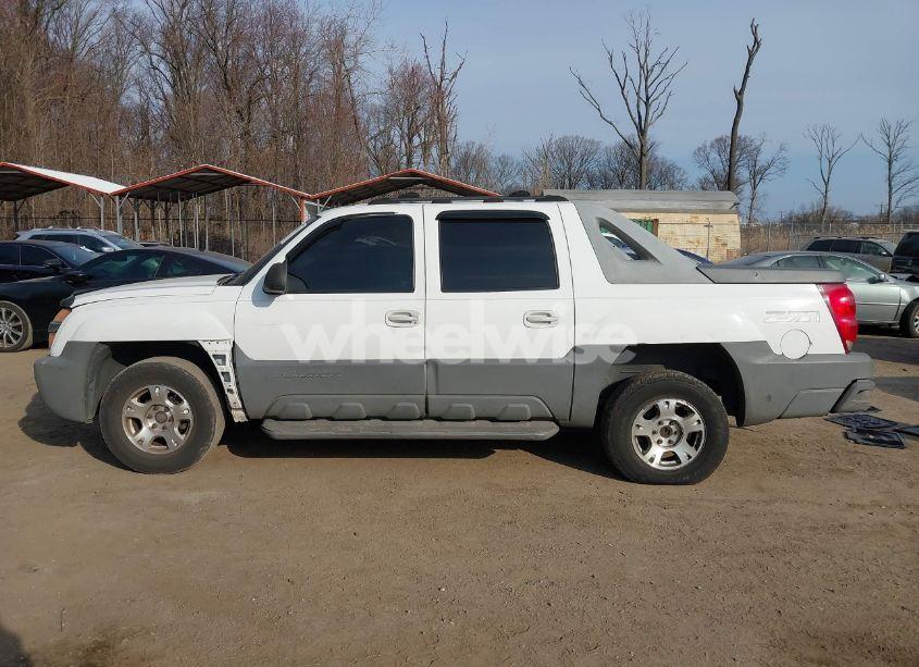 Photo 14 of 2002 Chevrolet Avalanche 1500 (VIN 3GNEK13T12G204839)