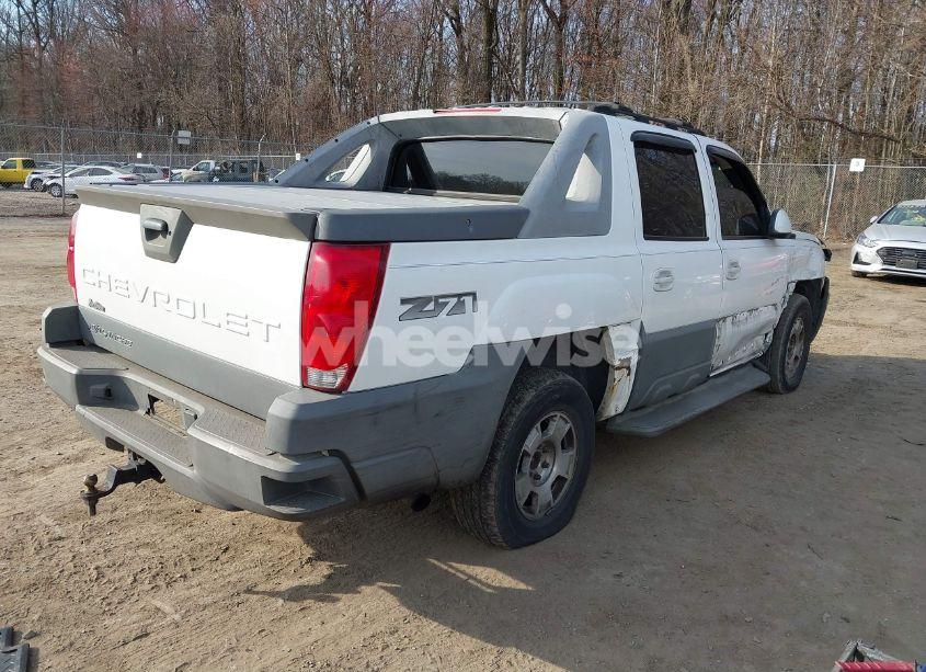 Photo 4 of 2002 Chevrolet Avalanche 1500 (VIN 3GNEK13T12G204839)