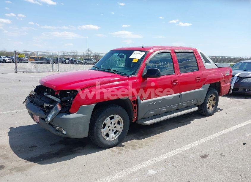 Photo 2 of 2002 Chevrolet Avalanche 1500 (VIN 3GNEK13T22G271773)
