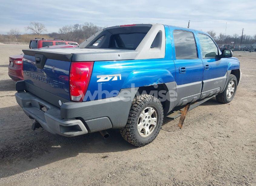 Photo 4 of 2003 Chevrolet Avalanche 1500 (VIN 3GNEK13T23G131174)