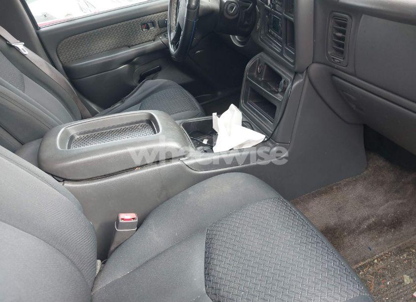 Photo 5 of 2003 Chevrolet Avalanche 1500 (VIN 3GNEK13T23G131174)