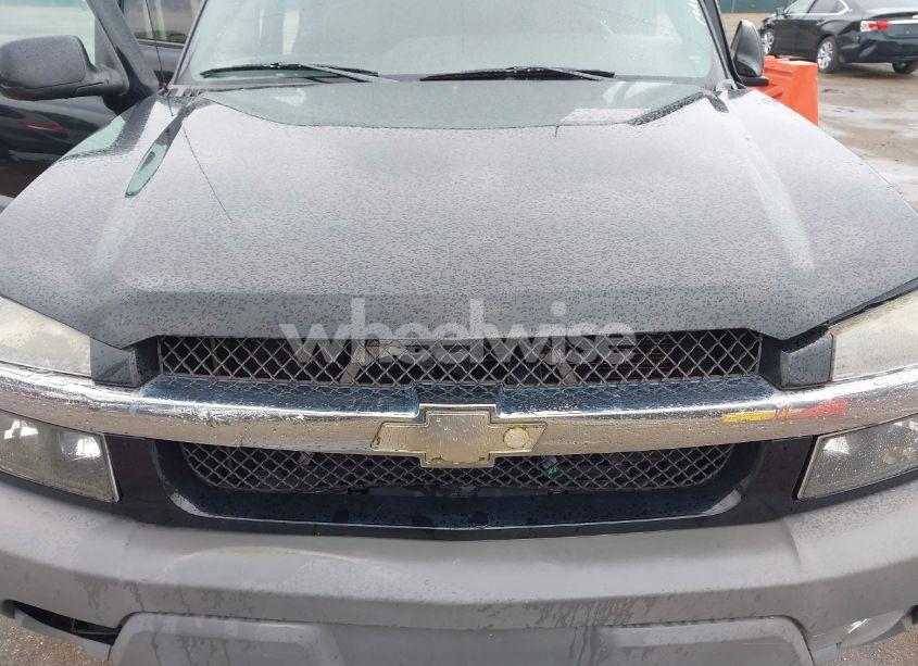 Photo 10 of 2002 Chevrolet Avalanche (VIN 3GNEK13T32G239639)