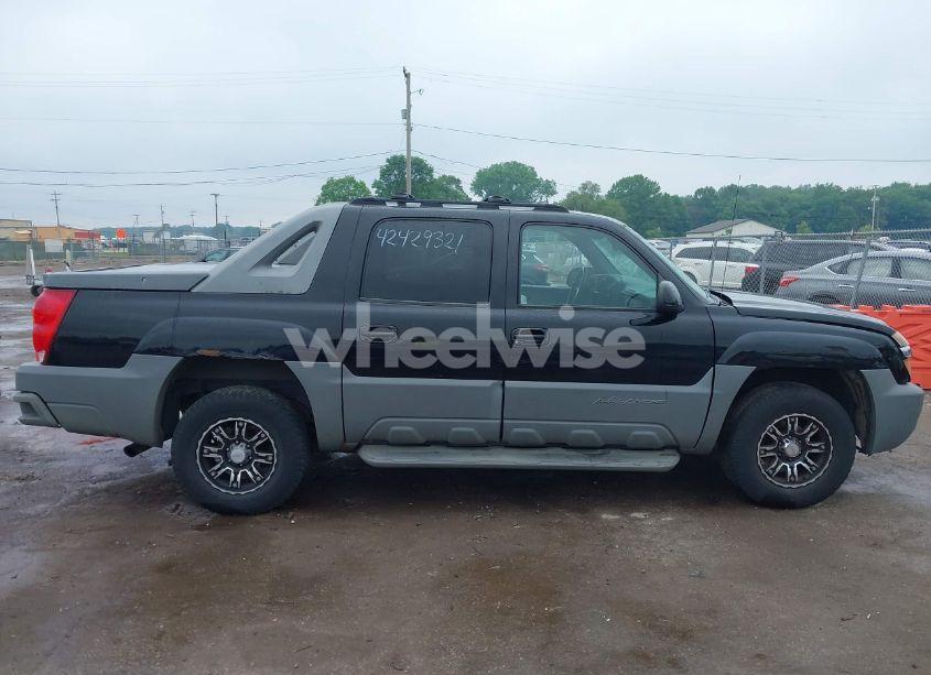 Photo 14 of 2002 Chevrolet Avalanche (VIN 3GNEK13T32G239639)