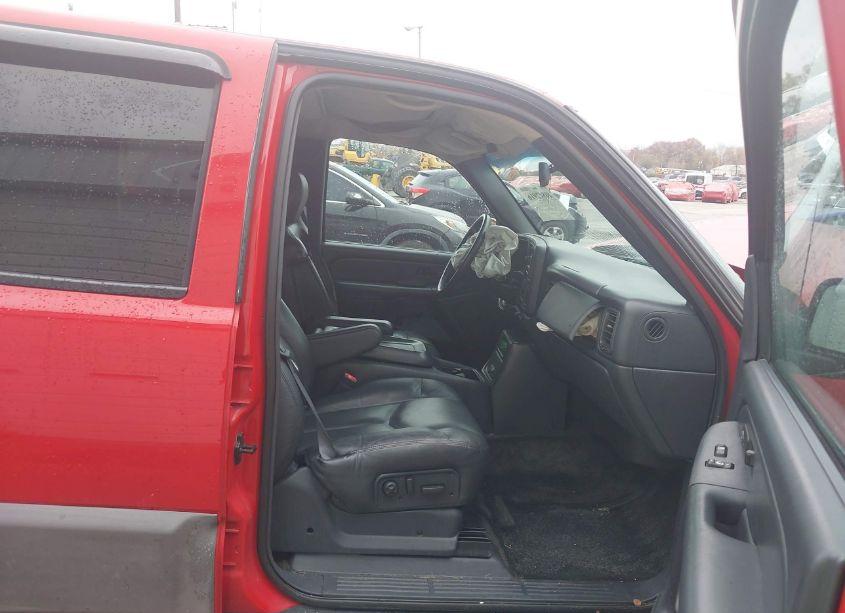 Photo 5 of 2002 Chevrolet Avalanche 1500 (VIN 3GNEK13T32G349140)