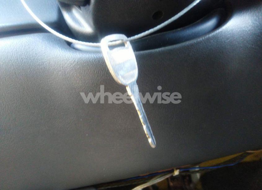 Photo 11 of 2002 Chevrolet Avalanche (VIN 3GNEK13T42G124211)