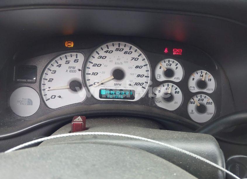 Photo 7 of 2002 Chevrolet Avalanche (VIN 3GNEK13T42G153921)