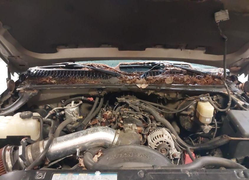 Photo 10 of 2002 Chevrolet Avalanche 1500 (VIN 3GNEK13T42G173893)