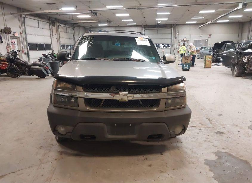Photo 13 of 2002 Chevrolet Avalanche 1500 (VIN 3GNEK13T42G173893)