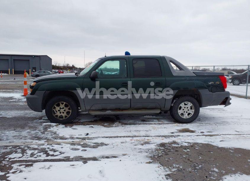 Photo 14 of 2002 Chevrolet Avalanche 1500 (VIN 3GNEK13T42G202373)