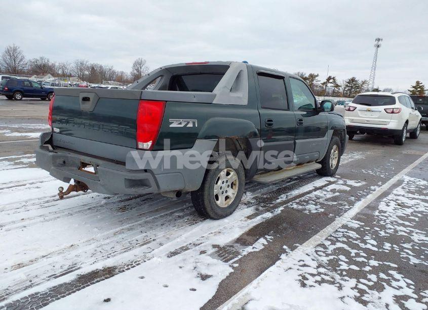 Photo 4 of 2002 Chevrolet Avalanche 1500 (VIN 3GNEK13T42G202373)