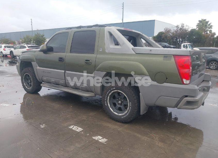 Photo 3 of 2002 Chevrolet Avalanche 1500 (VIN 3GNEK13T42G274741)