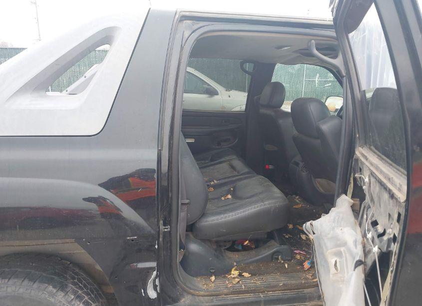 Photo 8 of 2002 Chevrolet Avalanche 1500 (VIN 3GNEK13T42G336073)