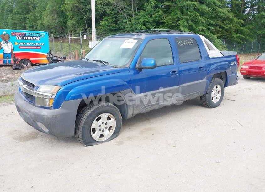 Photo 2 of 2003 Chevrolet Avalanche 1500 (VIN 3GNEK13T43G116109)