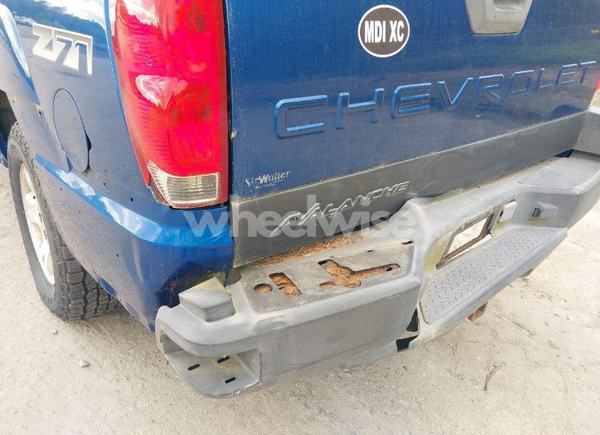 Photo 6 of 2003 Chevrolet Avalanche 1500 (VIN 3GNEK13T43G116109)