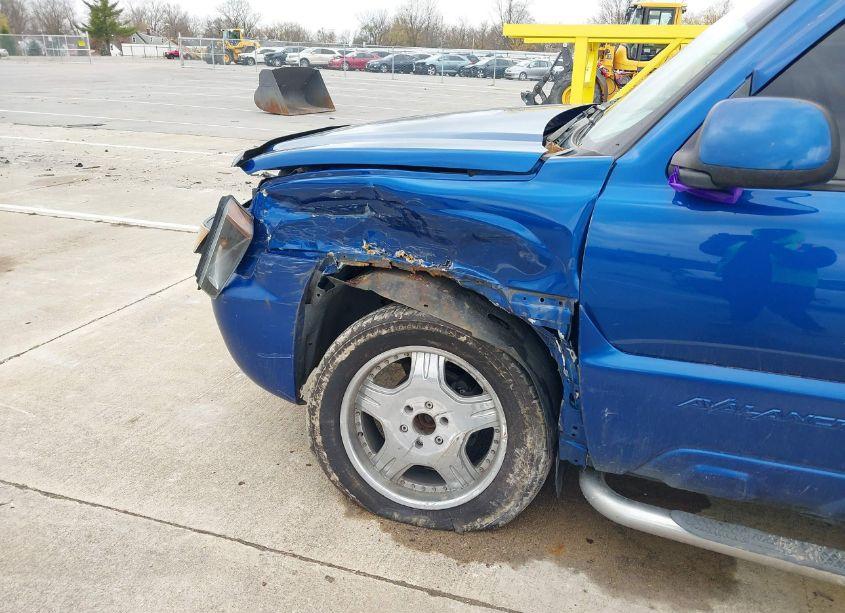 Photo 6 of 2003 Chevrolet Avalanche 1500 (VIN 3GNEK13T43G117910)