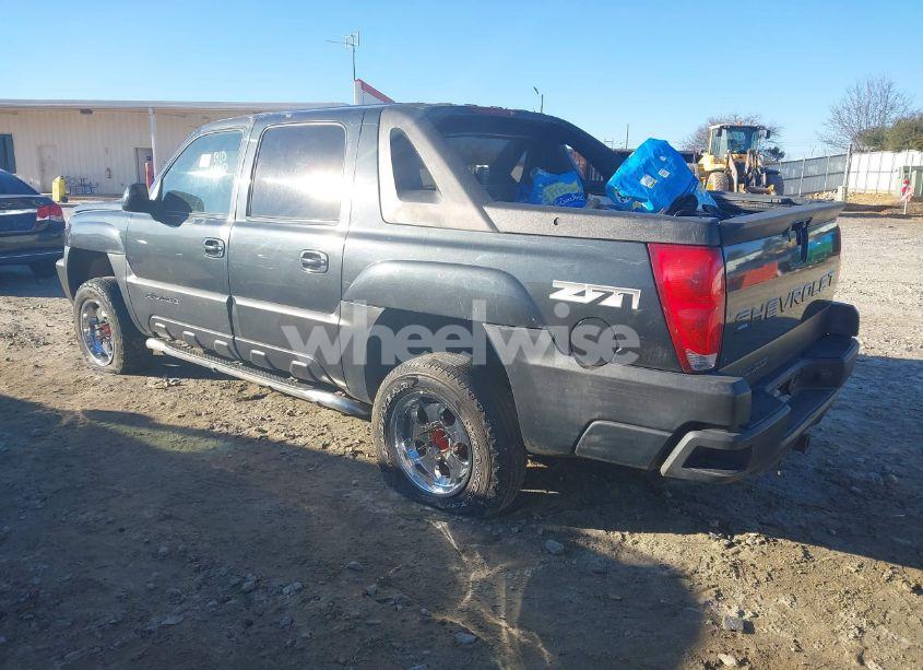 Photo 3 of 2003 Chevrolet Avalanche 1500 (VIN 3GNEK13T43G119348)