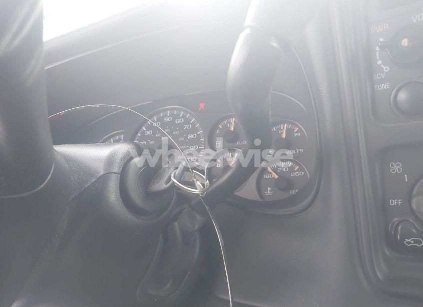 Photo 11 of 2002 Chevrolet Avalanche 1500 (VIN 3GNEK13T52G174602)