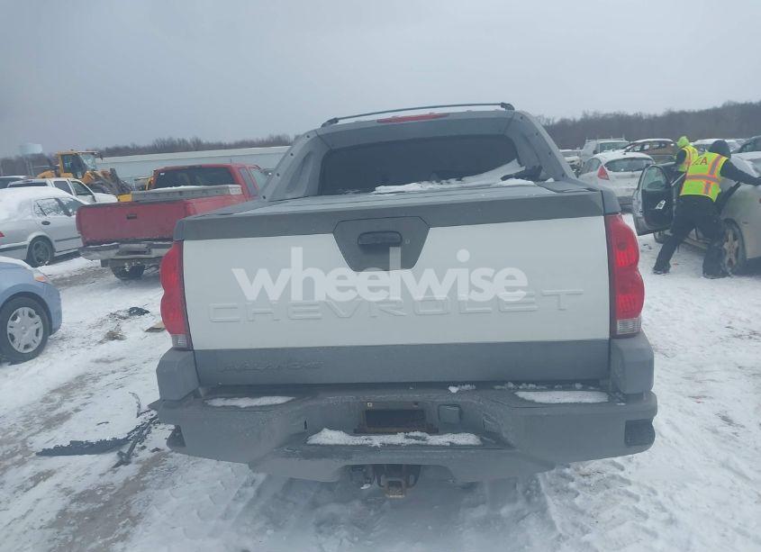Photo 17 of 2002 Chevrolet Avalanche 1500 (VIN 3GNEK13T52G174602)