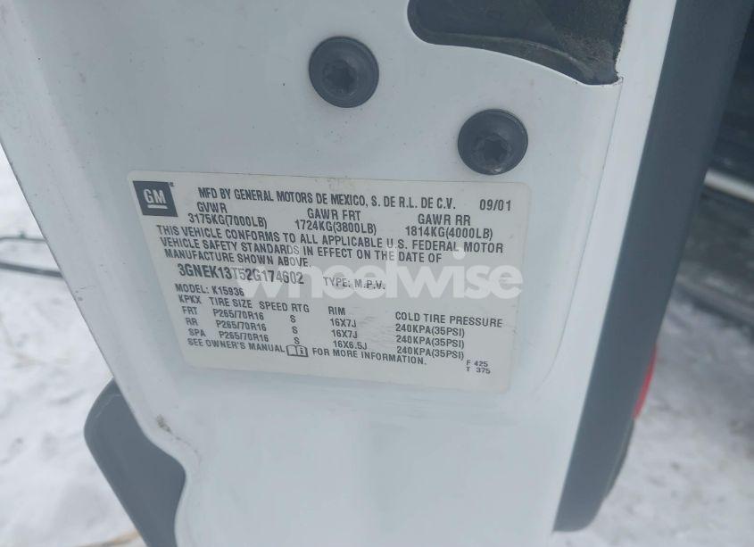 Photo 9 of 2002 Chevrolet Avalanche 1500 (VIN 3GNEK13T52G174602)