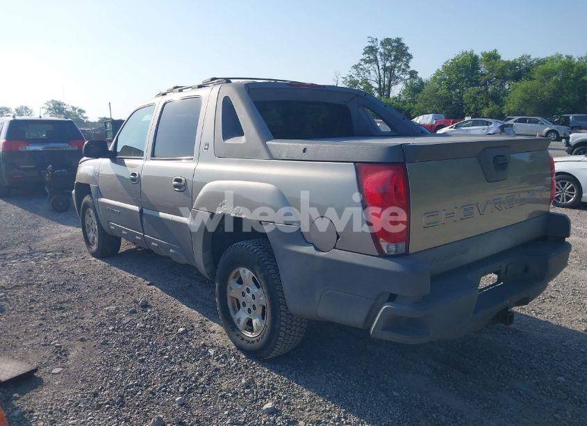 Photo 3 of 2002 Chevrolet Avalanche 1500 (VIN 3GNEK13T52G178164)