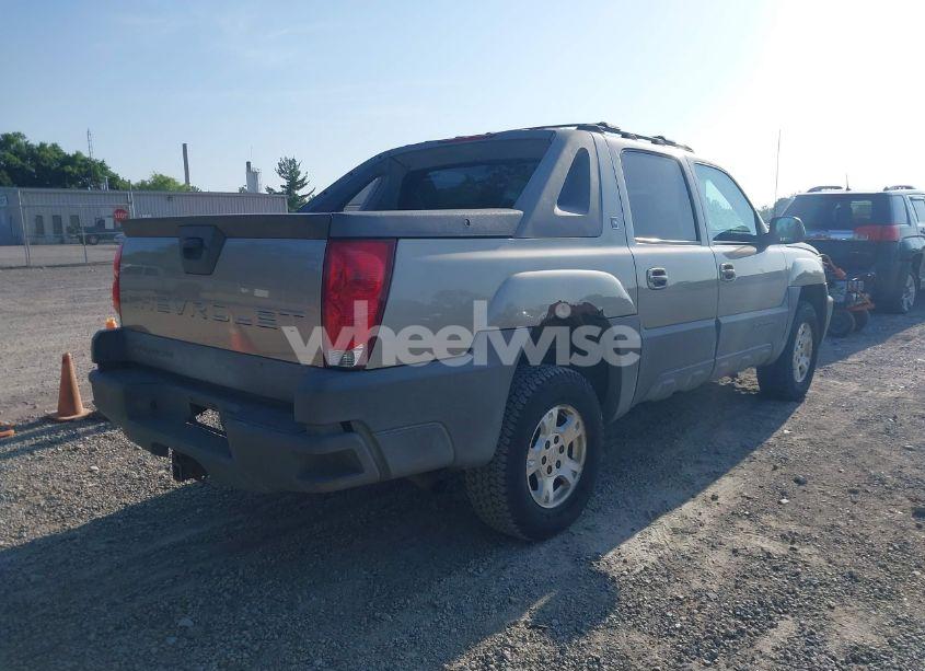 Photo 4 of 2002 Chevrolet Avalanche 1500 (VIN 3GNEK13T52G178164)