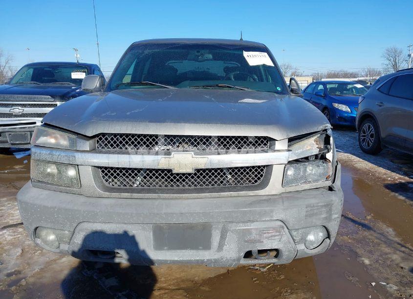 Photo 12 of 2002 Chevrolet Avalanche 1500 (VIN 3GNEK13T52G229615)