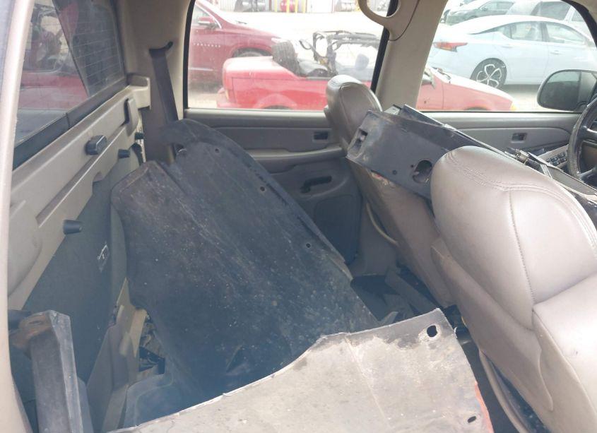 Photo 8 of 2002 Chevrolet Avalanche 1500 (VIN 3GNEK13T52G267569)