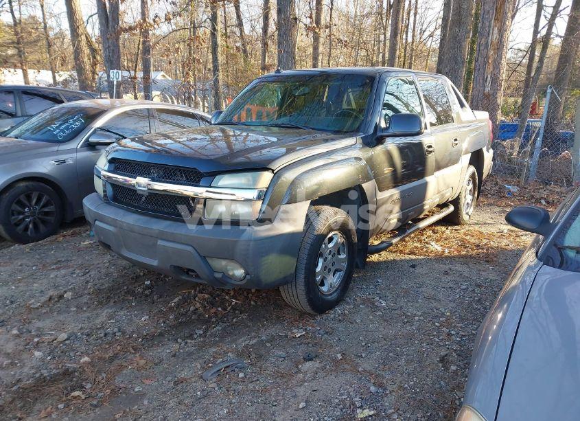 Photo 2 of 2003 Chevrolet Avalanche 1500 (VIN 3GNEK13T53G133517)