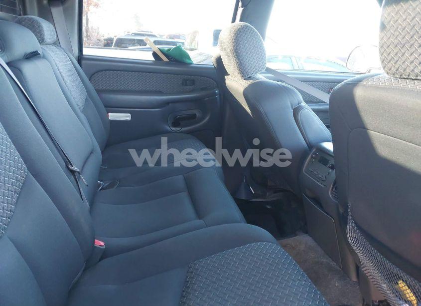 Photo 8 of 2003 Chevrolet Avalanche 1500 (VIN 3GNEK13T53G133517)