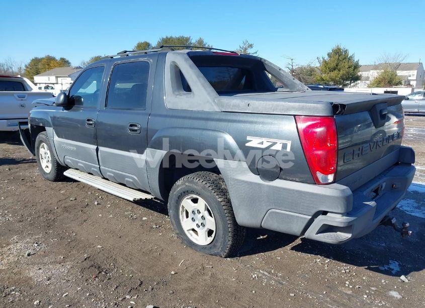 Photo 3 of 2003 Chevrolet Avalanche 1500 (VIN 3GNEK13T53G196472)