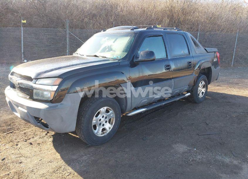 Photo 2 of 2003 Chevrolet Avalanche 1500 (VIN 3GNEK13T53G298810)