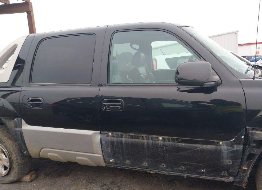 Photo 14 of 2002 Chevrolet Avalanche 1500 (VIN 3GNEK13T62G101013)