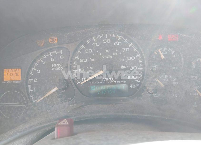 Photo 7 of 2002 Chevrolet Avalanche 1500 (VIN 3GNEK13T62G117177)