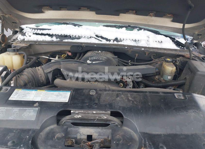 Photo 10 of 2002 Chevrolet Avalanche 1500 (VIN 3GNEK13T62G252398)