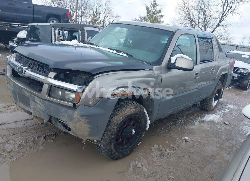 Photo 2 of 2002 Chevrolet Avalanche 1500 (VIN 3GNEK13T62G252398)