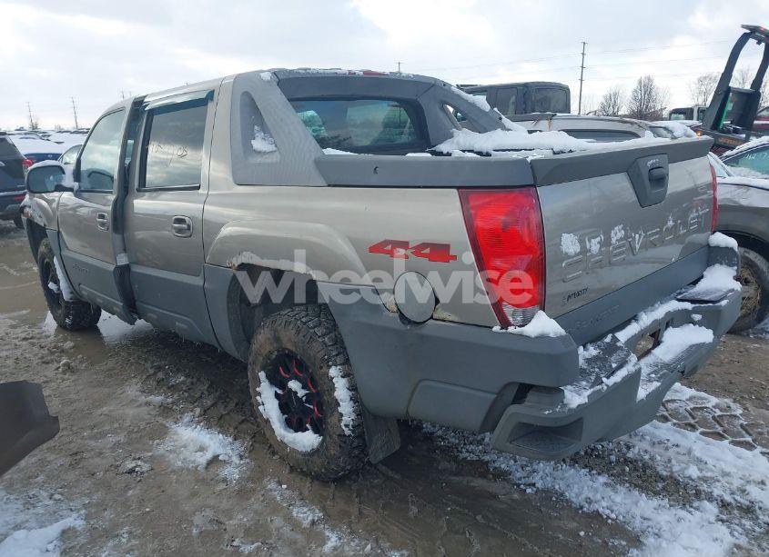 Photo 3 of 2002 Chevrolet Avalanche 1500 (VIN 3GNEK13T62G252398)
