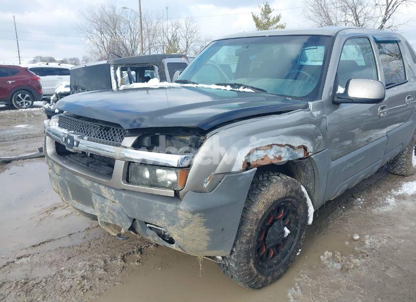 Photo 6 of 2002 Chevrolet Avalanche 1500 (VIN 3GNEK13T62G252398)