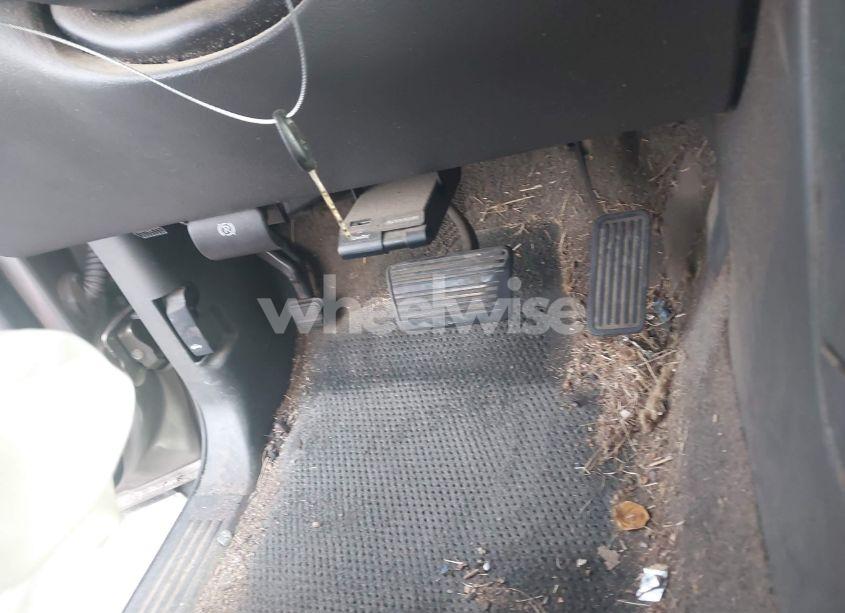 Photo 11 of 2003 Chevrolet Avalanche 1500 (VIN 3GNEK13T63G181074)