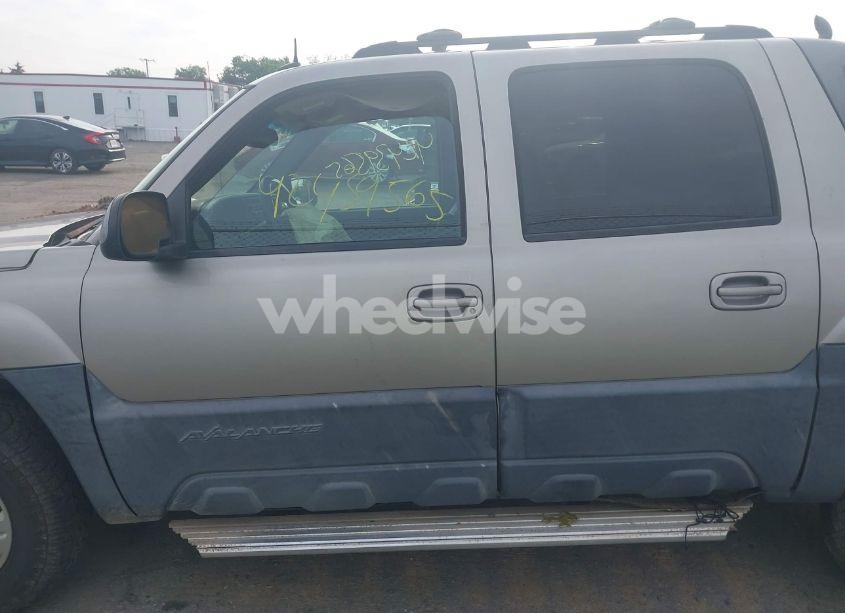 Photo 14 of 2003 Chevrolet Avalanche 1500 (VIN 3GNEK13T63G181074)