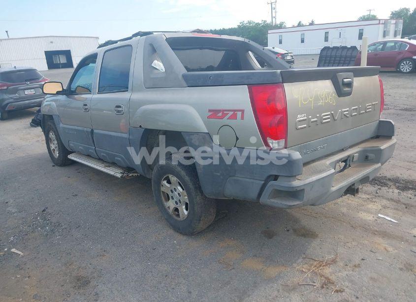Photo 3 of 2003 Chevrolet Avalanche 1500 (VIN 3GNEK13T63G181074)