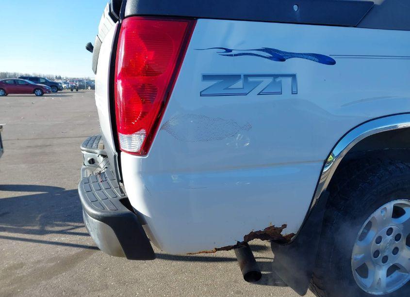 Photo 13 of 2003 Chevrolet Avalanche 1500 (VIN 3GNEK13T63G214221)