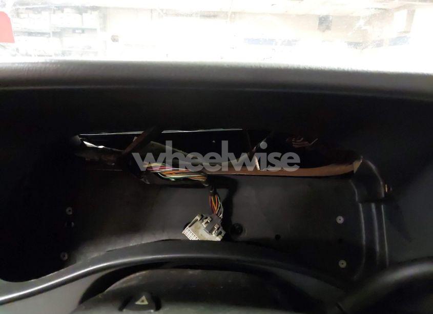 Photo 7 of 2003 Chevrolet Avalanche 1500 (VIN 3GNEK13T63G267792)