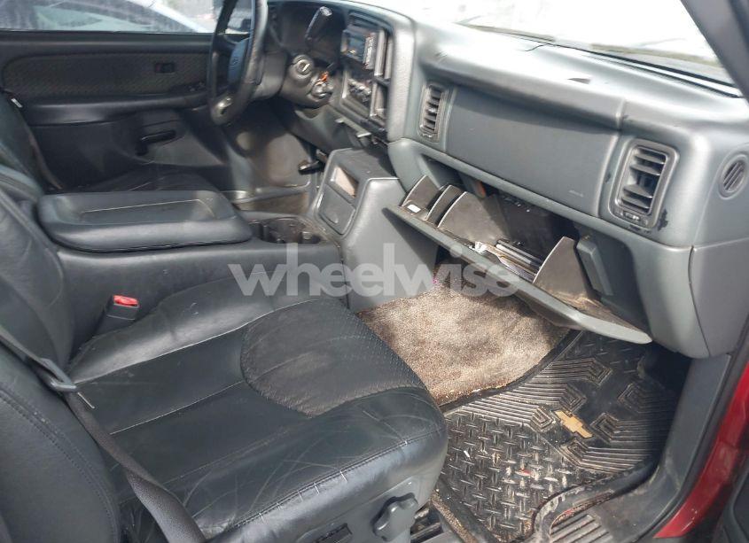 Photo 5 of 2002 Chevrolet Avalanche 1500 (VIN 3GNEK13T72G141729)