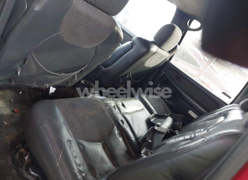 Photo 8 of 2002 Chevrolet Avalanche 1500 (VIN 3GNEK13T72G141729)