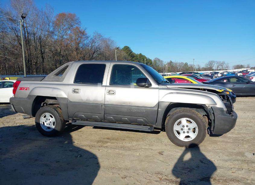 Photo 13 of 2002 Chevrolet Avalanche 1500 (VIN 3GNEK13T72G254323)