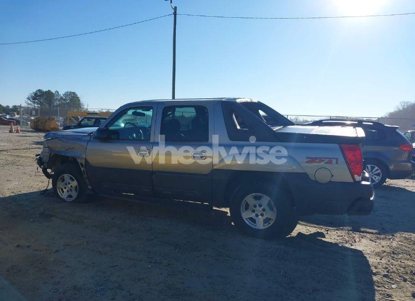 Photo 14 of 2002 Chevrolet Avalanche 1500 (VIN 3GNEK13T72G254323)