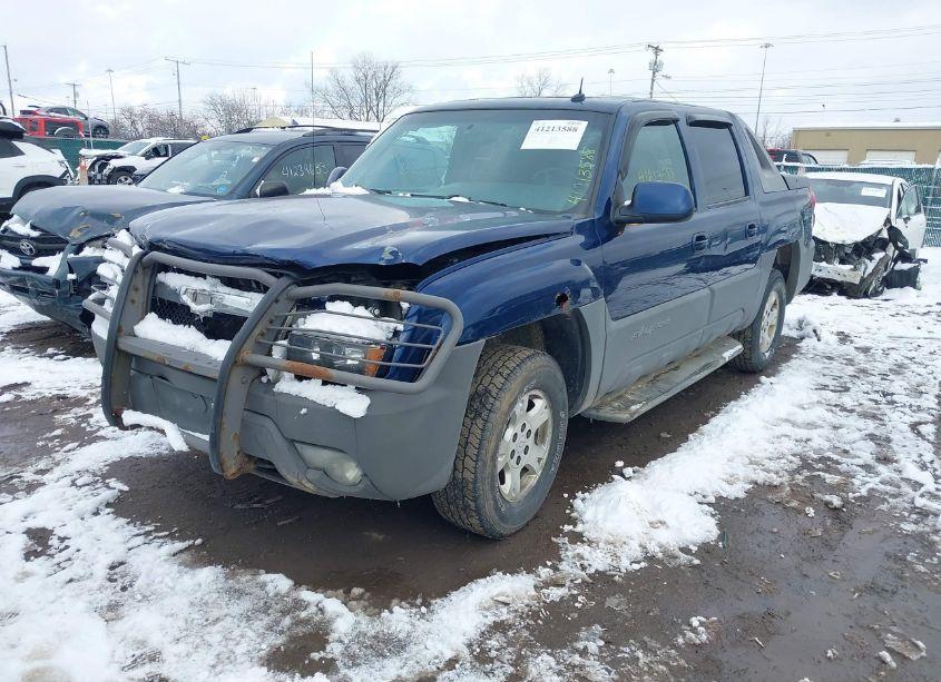Photo 2 of 2002 Chevrolet Avalanche 1500 (VIN 3GNEK13T72G347522)