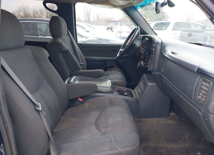 Photo 5 of 2002 Chevrolet Avalanche 1500 (VIN 3GNEK13T72G347522)