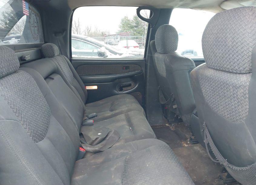 Photo 8 of 2002 Chevrolet Avalanche 1500 (VIN 3GNEK13T72G347522)